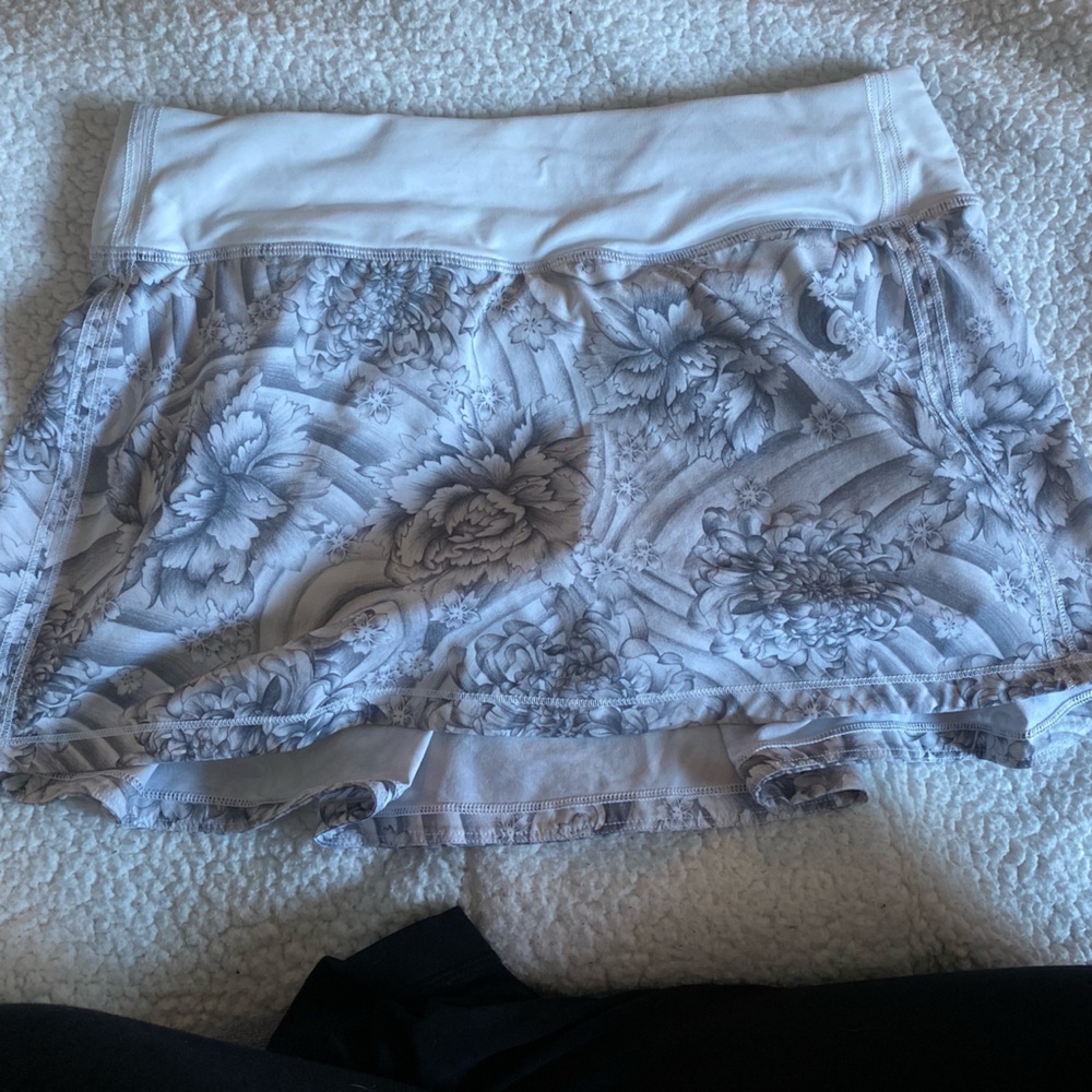 Lululemon skirt